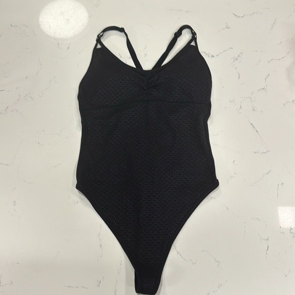 Lululemon The Easy bodysuit black thong small s 4 cross back built in bra - Picture 5 of 9